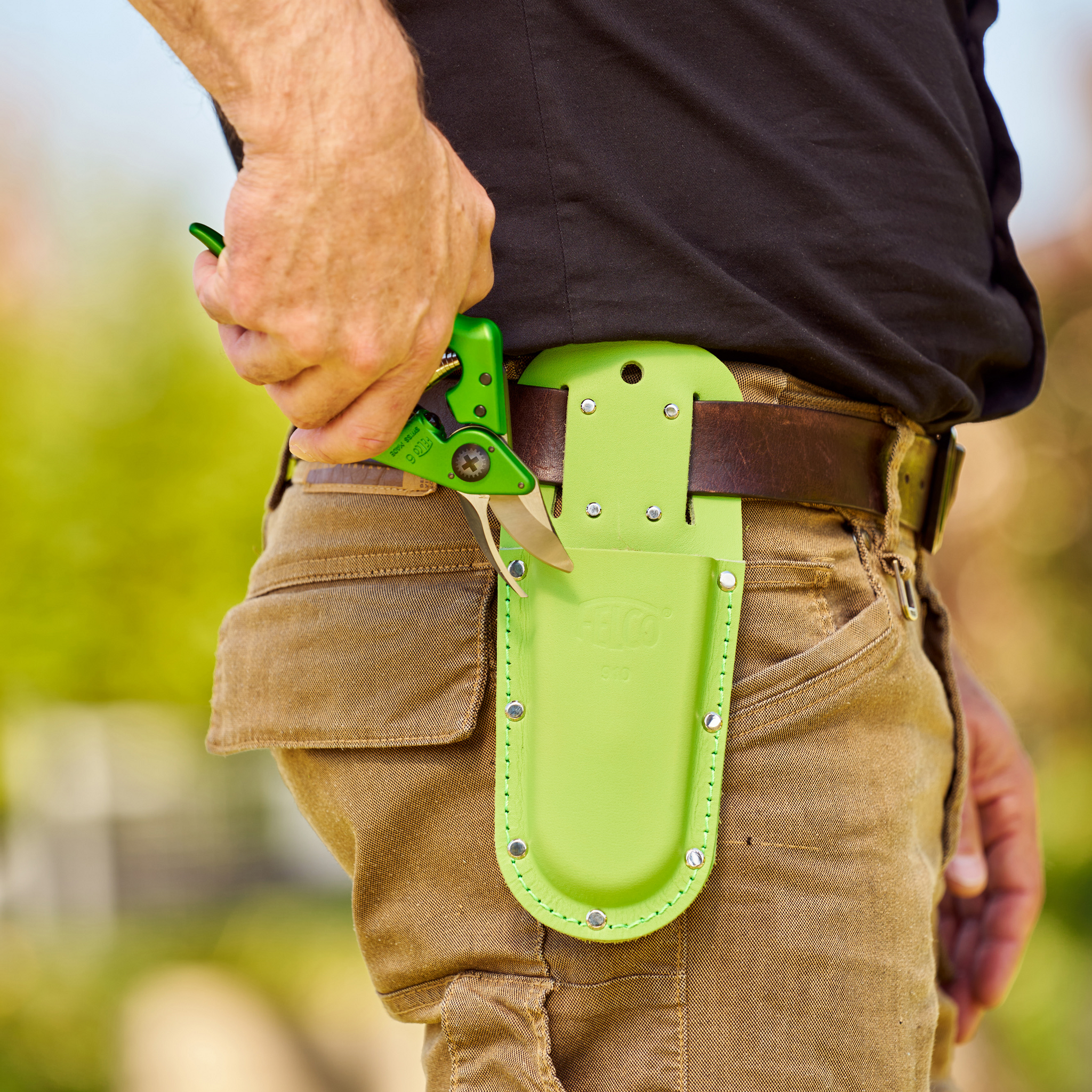 FELCO 6 POWER GREEN - Lifestyle - Context/Still
