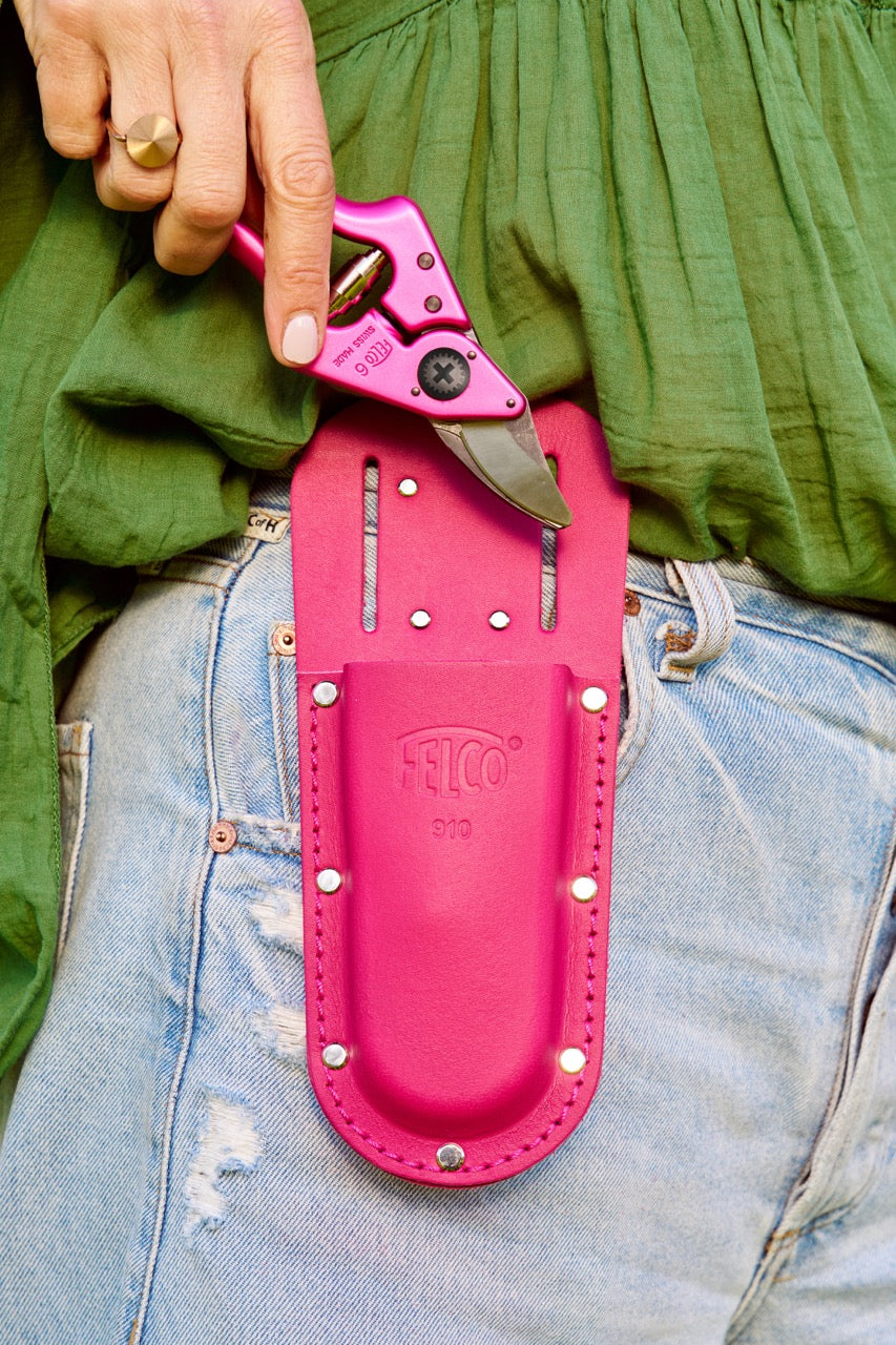Pink Passion FELCO 6 in use in the garden